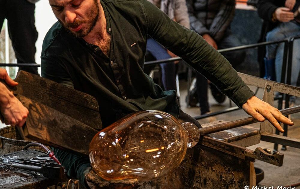 Démonstration de soufflage de verre — Soisy-sur-École