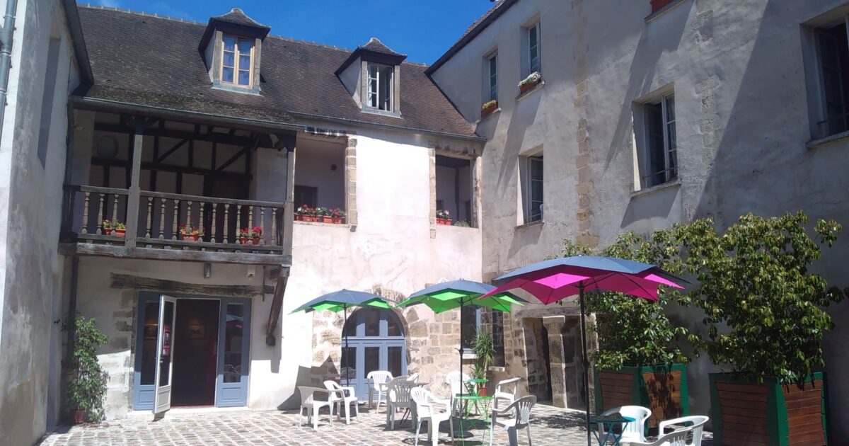 Visite de l'Hôtel du Croissant — Beaumont-sur-Oise
