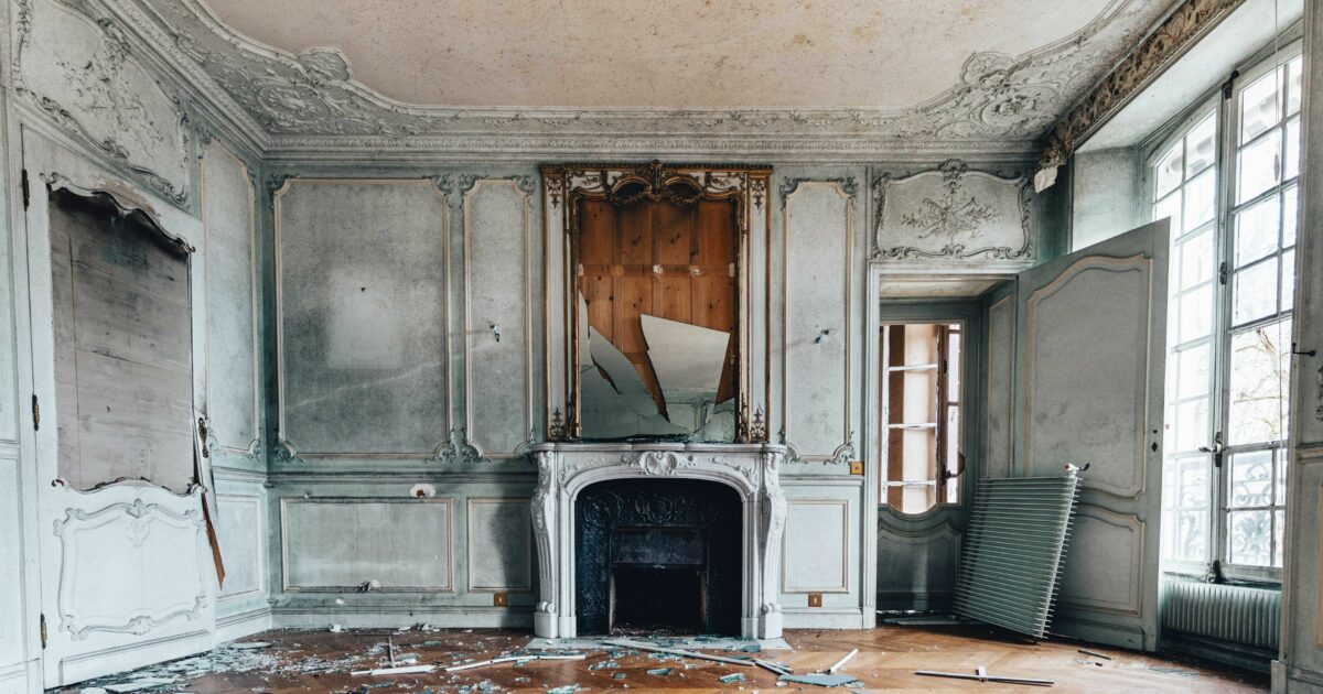 Exposition "De l'ombre à la lumière. Le patrimoine abandonné revisité" — Gif-sur-Yvette