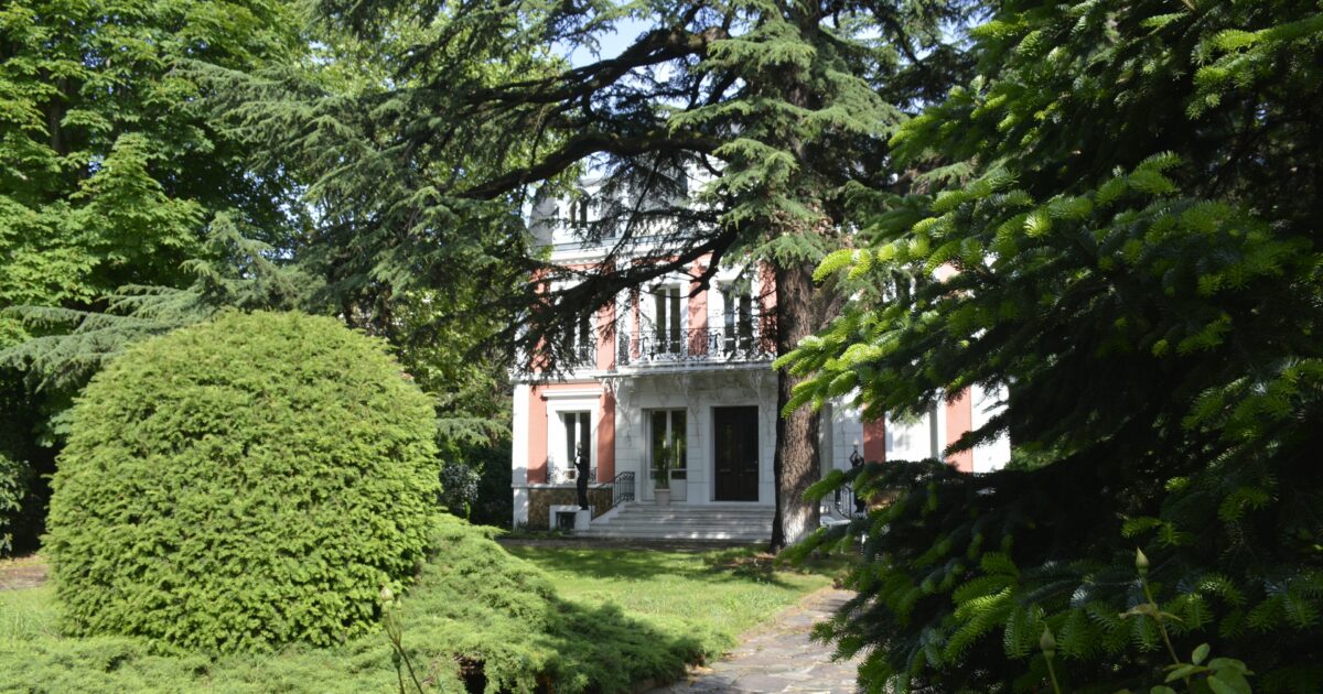 Visite de la Villa des roses — Asnières-sur-Seine