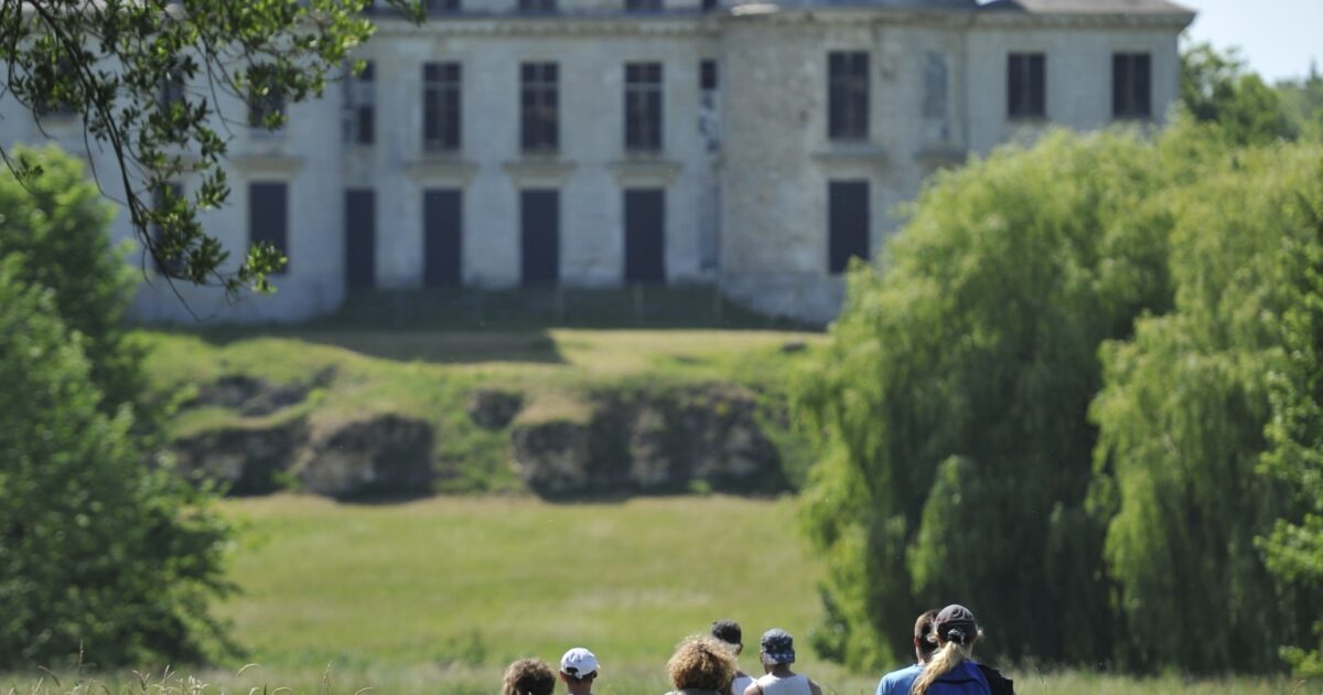 Balade historique et paysagère au cœur du domaine — Le Mérévillois
