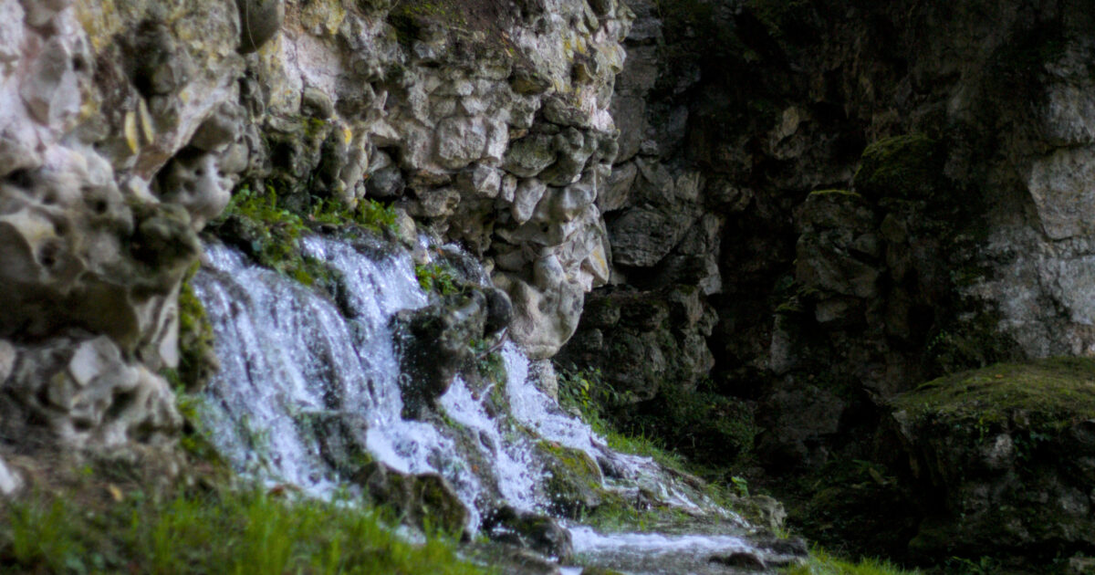 La grande cascade en eau — Le Mérévillois